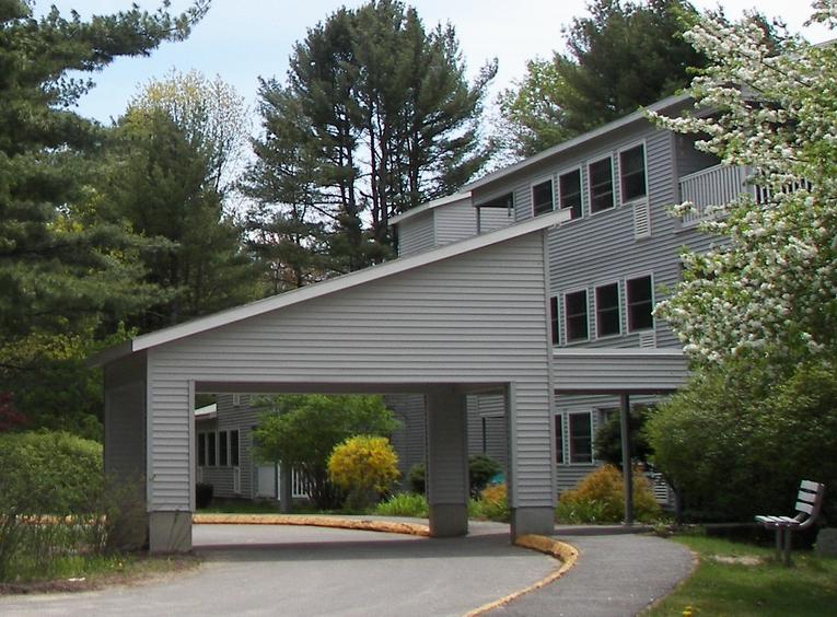 Pinewood Manor
